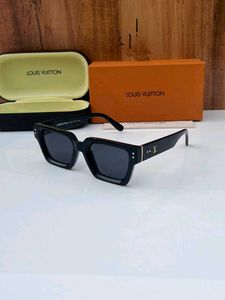 LOUIS VUITTION *****SunglassHEAVY QUALITYFIBER LEN