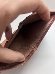 slim and light Leather Wallet