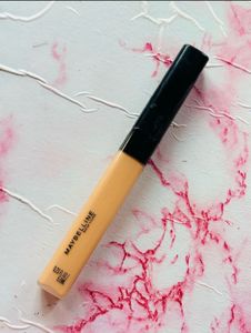 Maybelline Concealer shade medium 25