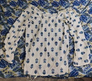 Boho floral print short kurti brand new... very ni