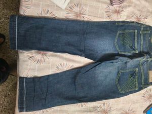 Cantabil Blue Denim Capri Jeans in 32 waist