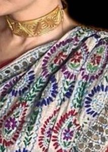 Exquisite Gold Tone Choker Necklace