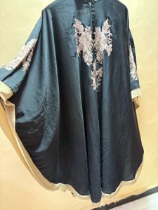 Embroidered kaftan abaya