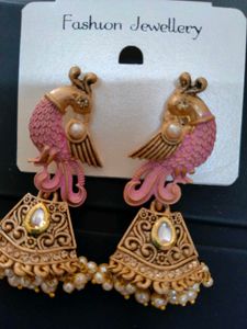 Party Wear Saree With Free Earrings