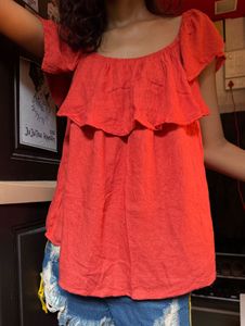 Chic Ruffled Off-Shoulder Top