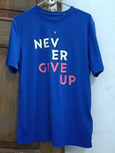 Decathlon Blue "Never Give Up" Graphic T-Shirt