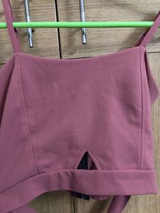 Stylish Mauve Crop Top with Tie Accent