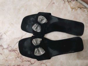 Black Flat Slippers