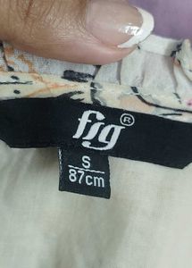 Chic Paisley Print Blouse