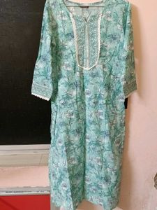Beautiful Floral Print Kurta Set with Dupatta