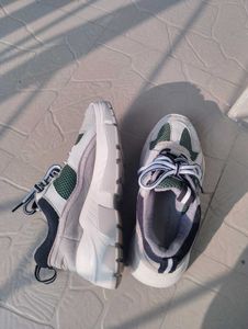 Womens Sneaker