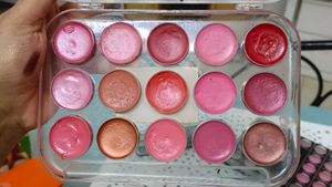 Cream Blush Palette