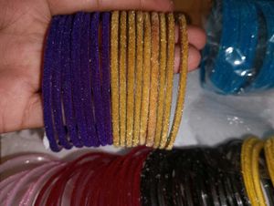 Sparkly glass Bangles Set - Multicolor