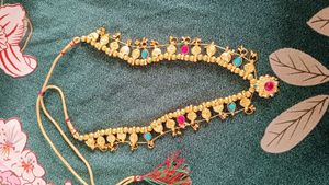 Elegant Gold Necklace with Ruby and Emerald