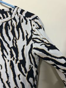 Stylish Zebra Print Button-Up Shirt