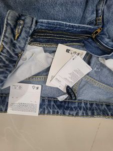 H&amp;M Light Blue High-Waisted Jeans