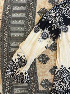 Black &amp; White Print Top