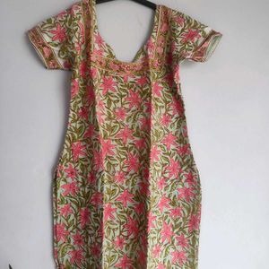 Combo of 2 kurtas with bottom