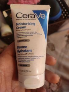 CeraVe Moisturising Cream - Dry Skin
