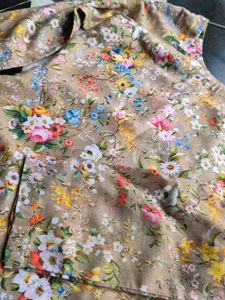 Beautiful Floral Print Kurta