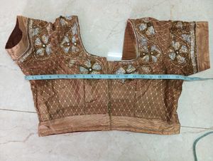 GOLDEN BROWN EMBROIDERY BLOUSE