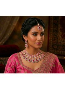 Exquisite Emerald &amp; Diamond Jewellery Set