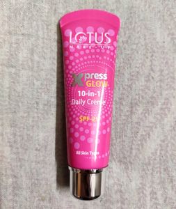 Lotus Herbals Xpress Glow Daily Creme