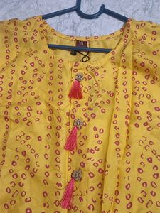 Knee Length Yellow Kurti
