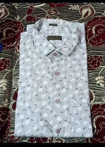 Zara Brand Casual Wear Shirt... Grab It Fast