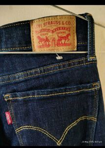 LEVIS JEANS