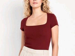 Maroon Square Neck Crop Top