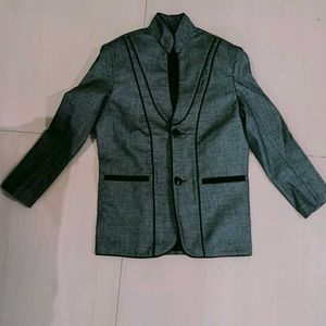 Stylish Grey Blazer with Black Trim