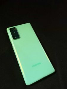 SAMSUNG S20FE 5G PRISTINE CONDITION