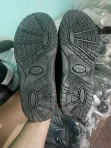NEW NO USED CASUAL SHOES,
