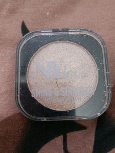 Shimmery Highlighter