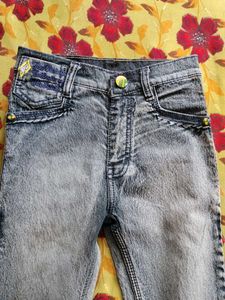 Stylish Light Wash Denim Jeans