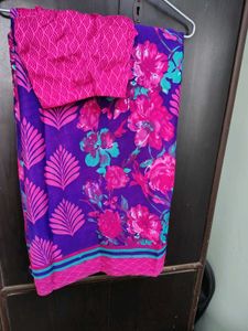 Floral Print Saree with Blouse Piece