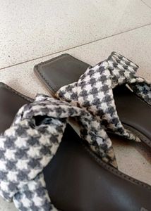 Fine Style Flats - Houndstooth Pattern