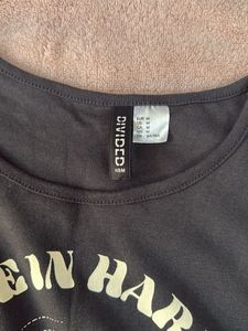 Graphic Crop Top