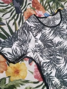 Tropical Leaf Print T-Shirt