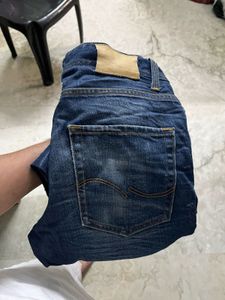 Classic Blue Denim Jeans Orignal brand 30 si900