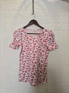Floral Print Puff Sleeve Top