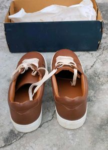 "AJIO Brown Leather Sneakers