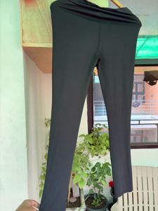 Stylish Black Mesh Panel Leggings