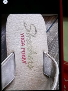 Skechers YOGA Slippers