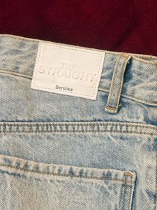 Bershka High Waist Straight Jeans