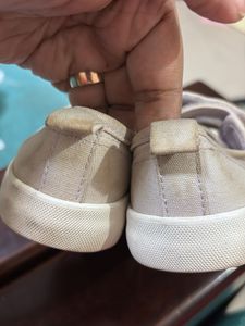 H&amp;M Beige Canvas Velcro Sneakers