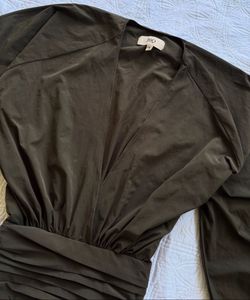 Olive green v neck batwing balloon sleeves top