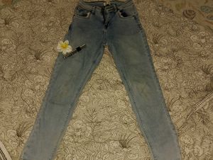 Light Wash Denim Jeans