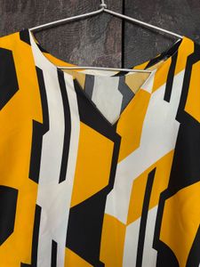 Vibrant Geometric Print Tunic Top